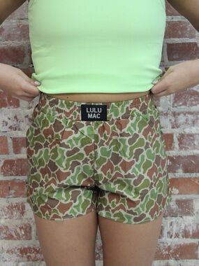 LULU MAC DARK TONE CAMO BOXER SHORT